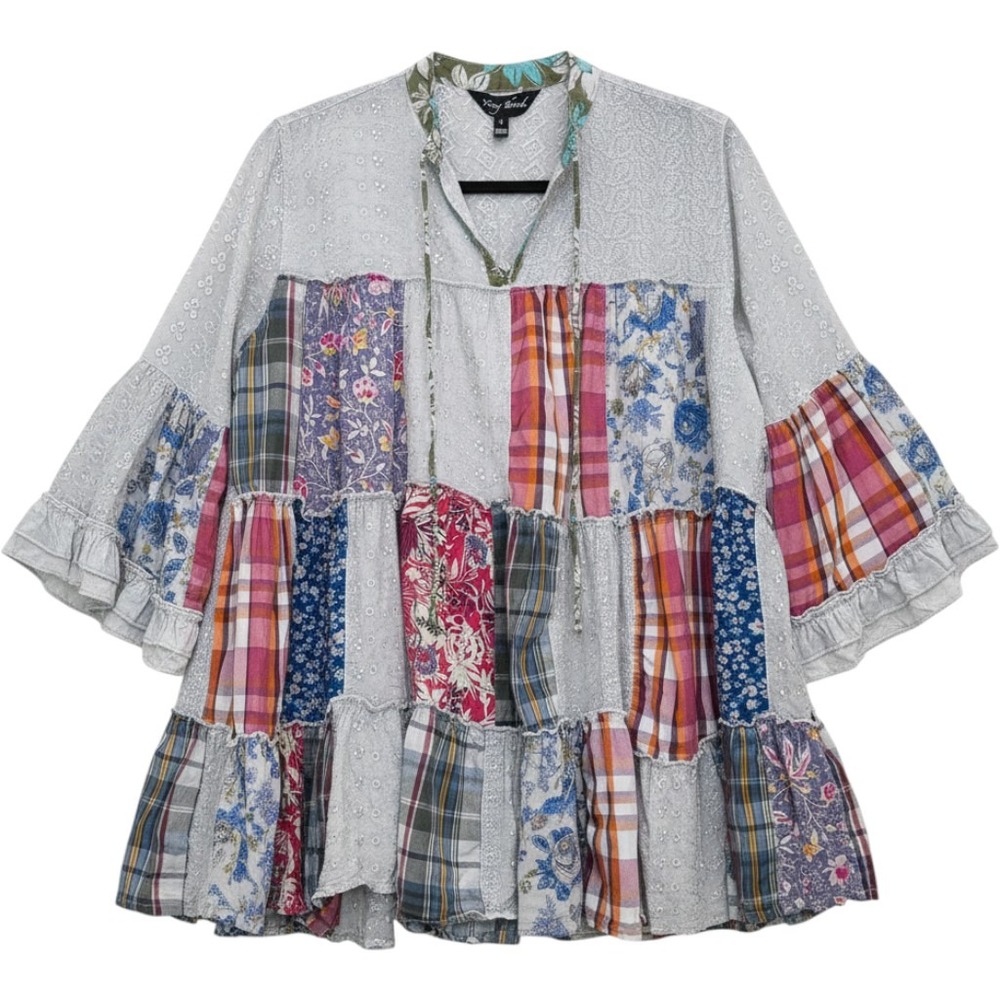 NEW Young Threads Patchwork Tunic Top Women M Grey Boho Embroidered Oversize